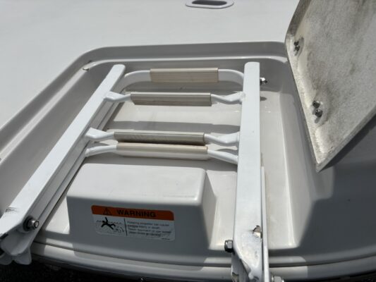 2003 Four Winns 214 Fun Ship