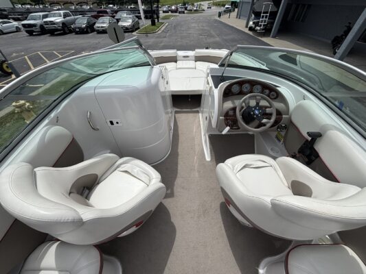 2003 Four Winns 214 Fun Ship