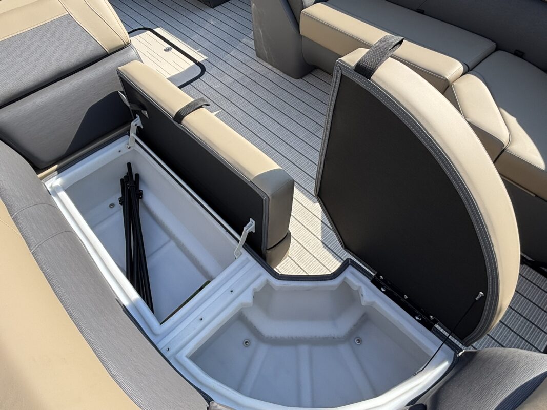 2027 Viaggio V22R