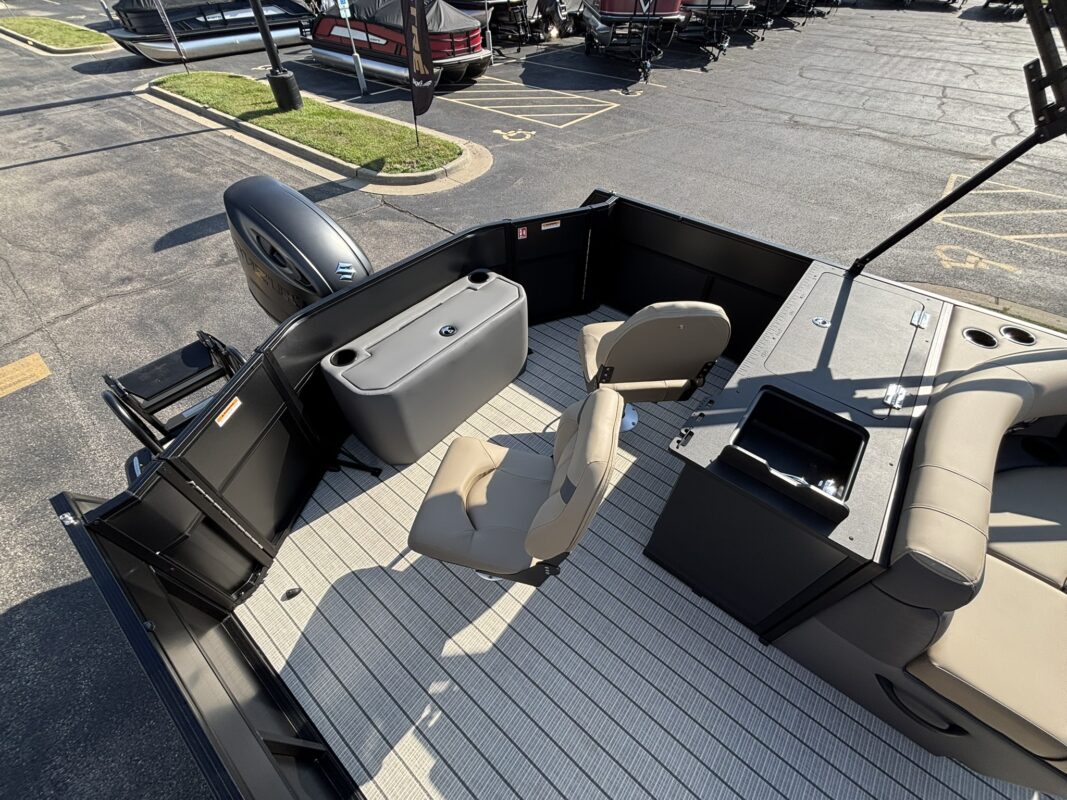 2027 Viaggio V22R