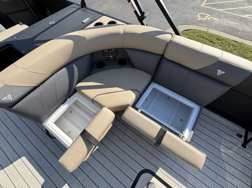 2027 Viaggio V22R