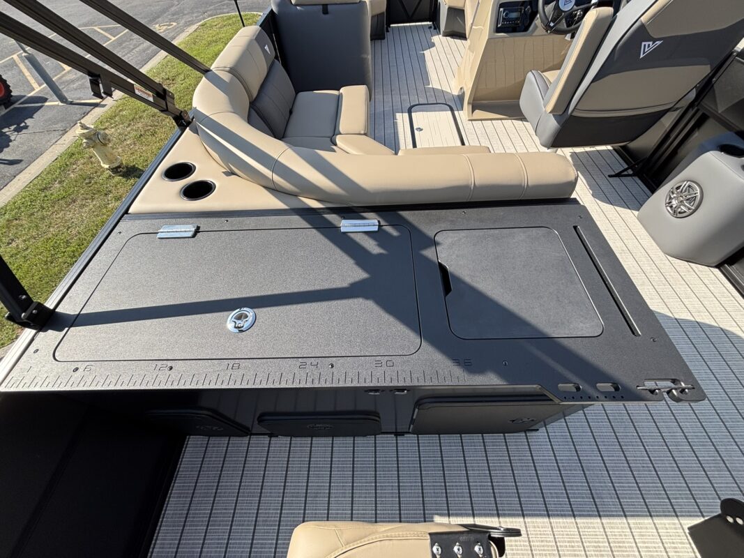 2027 Viaggio V22R