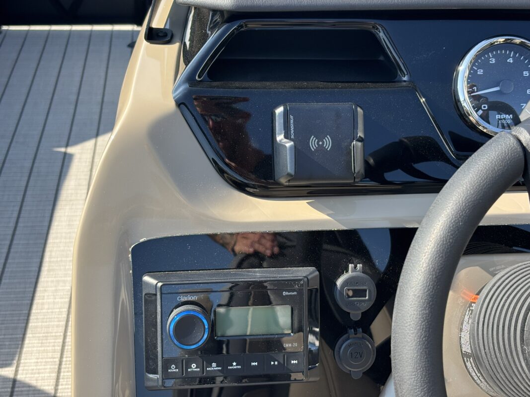 2027 Viaggio V22R