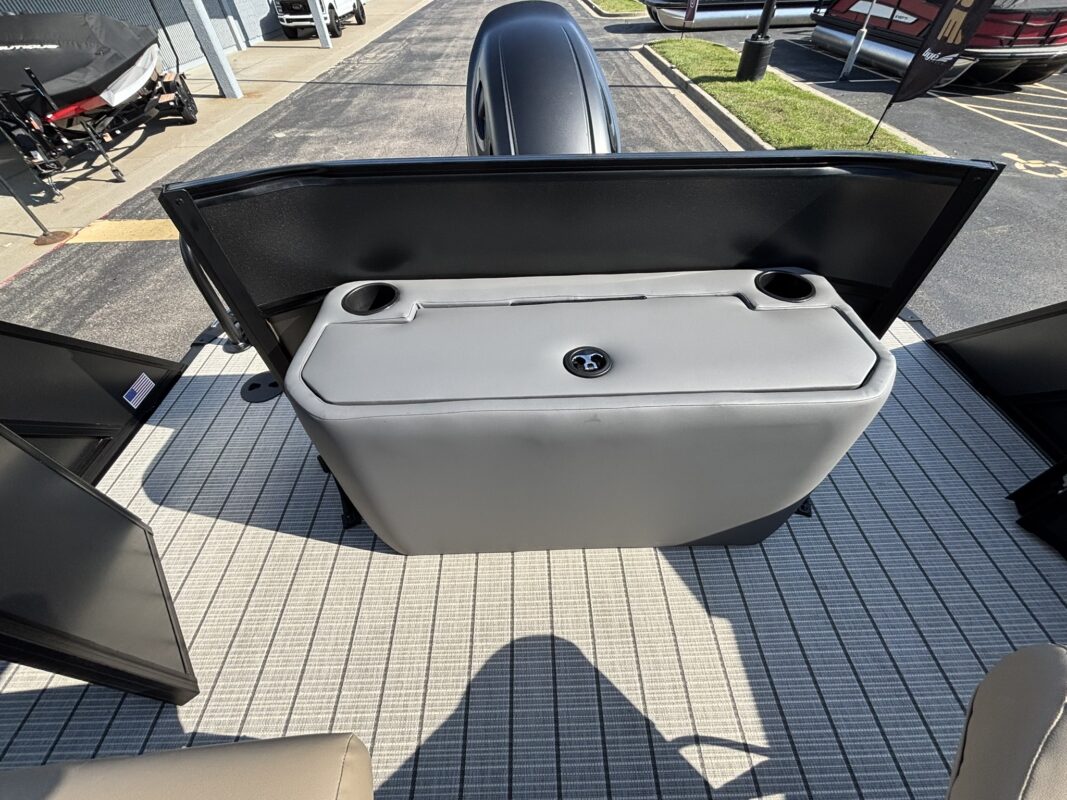 2027 Viaggio V22R
