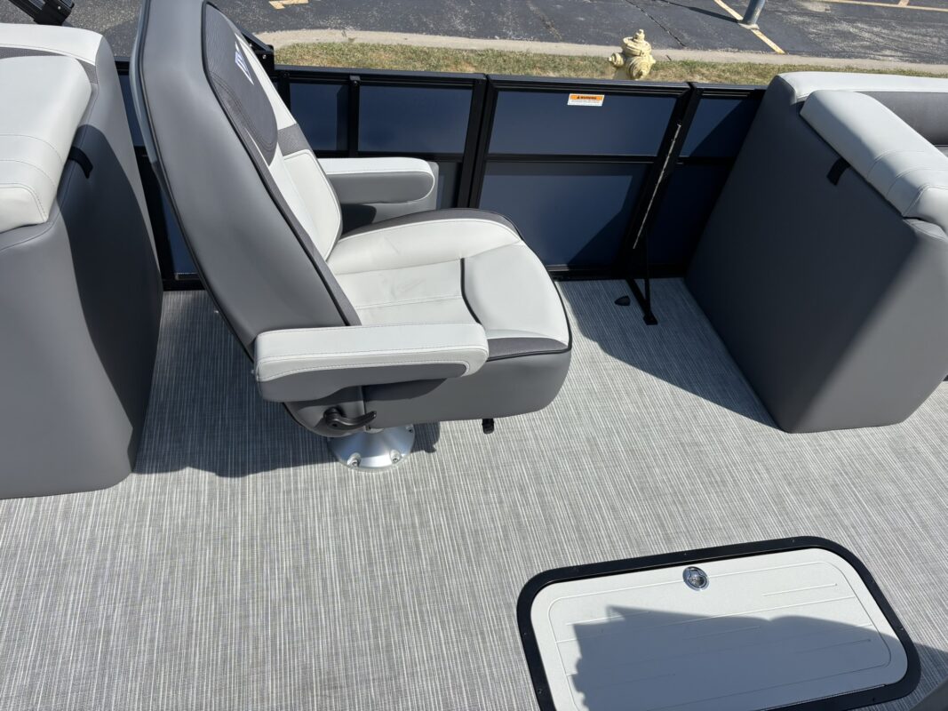 2027 Viaggio V22U