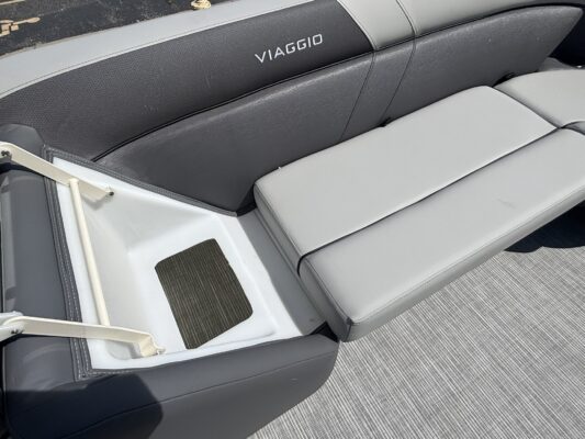 2027 Viaggio V22U