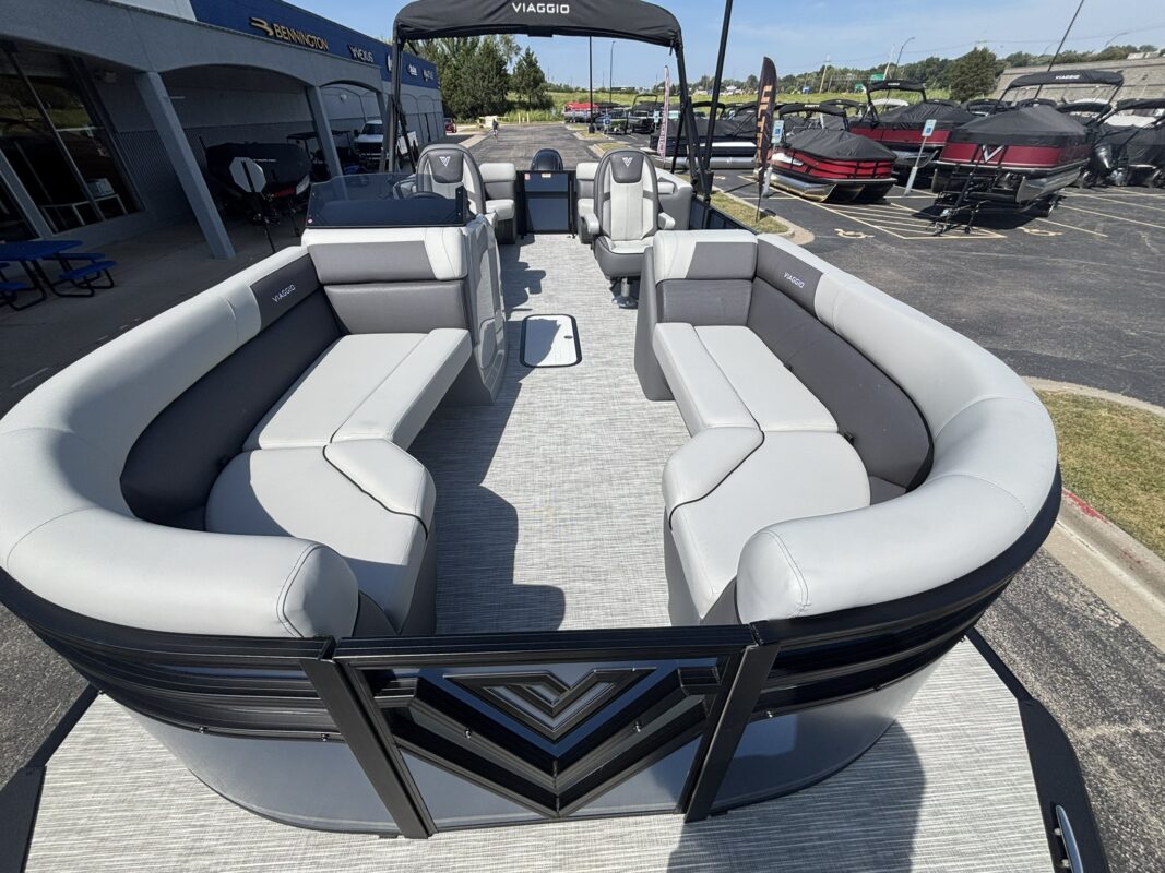 2027 Viaggio V22U