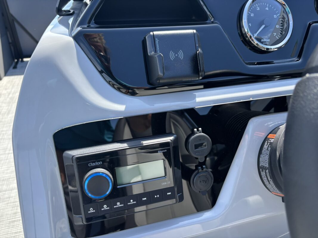 2027 Viaggio V22U