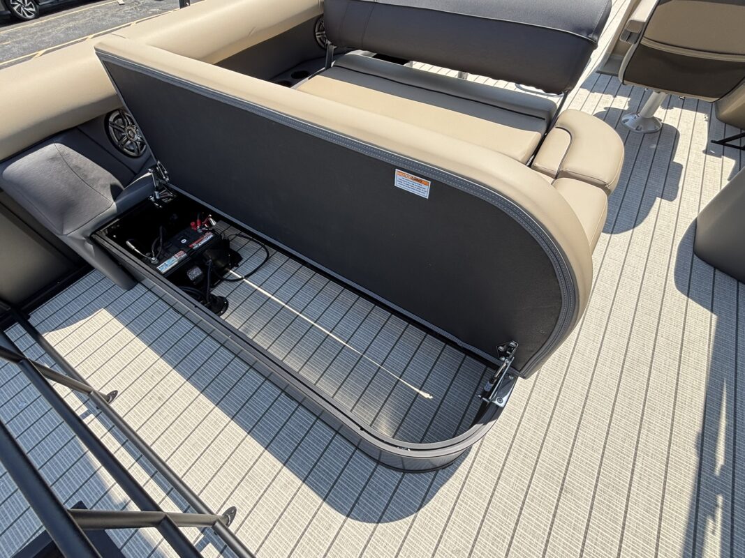 2027 Viaggio V22S