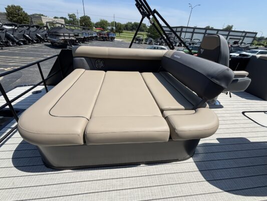 2027 Viaggio V22S