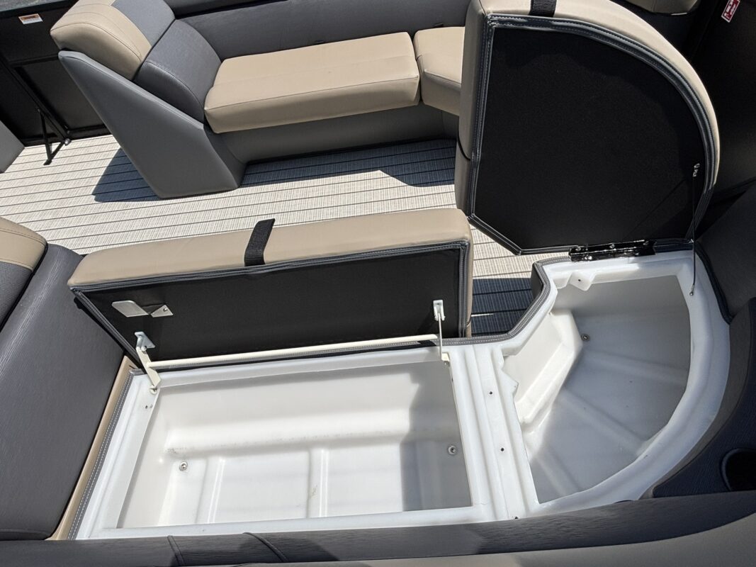 2027 Viaggio V22S