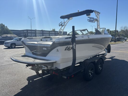 2017 Tige R21