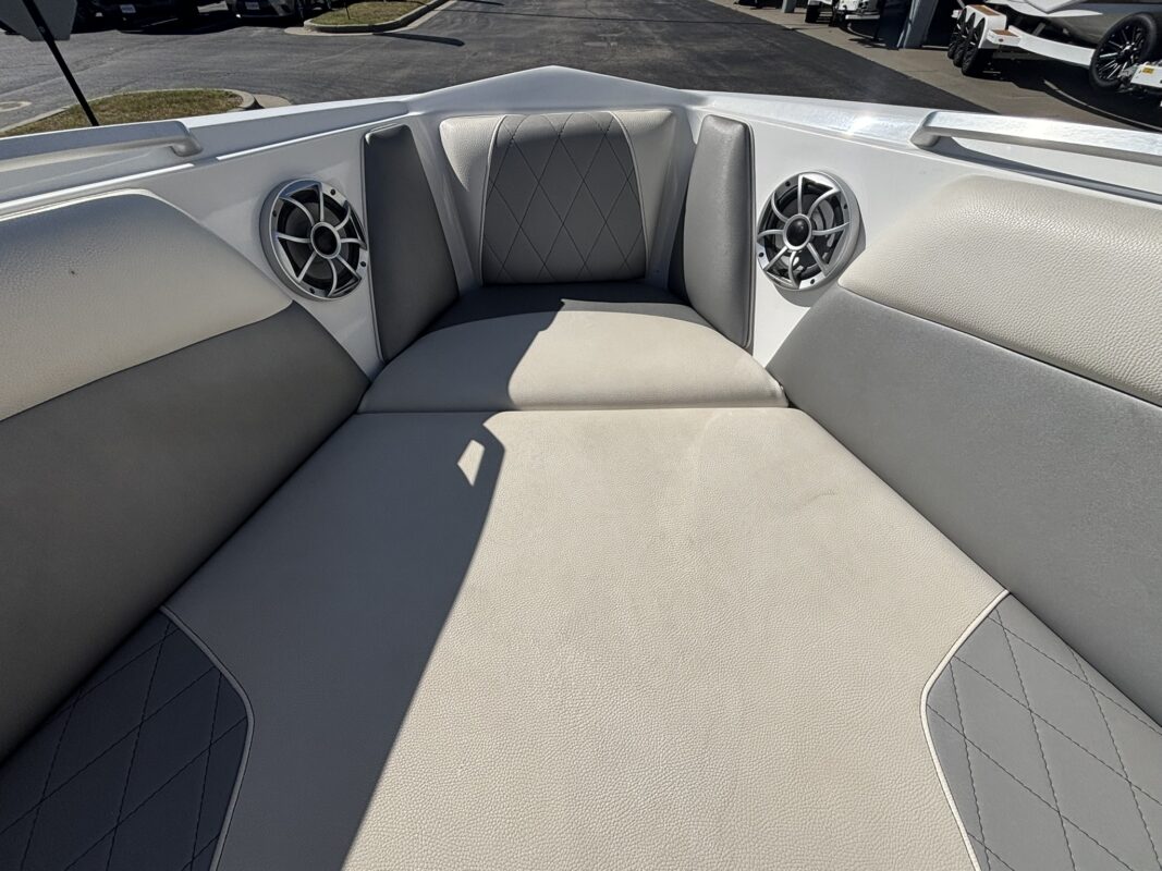 2017 Tige R21