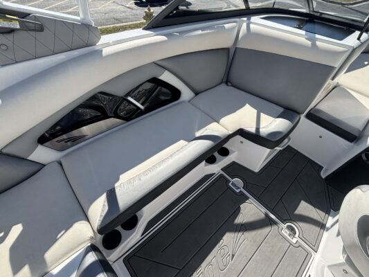 2017 Tige R21