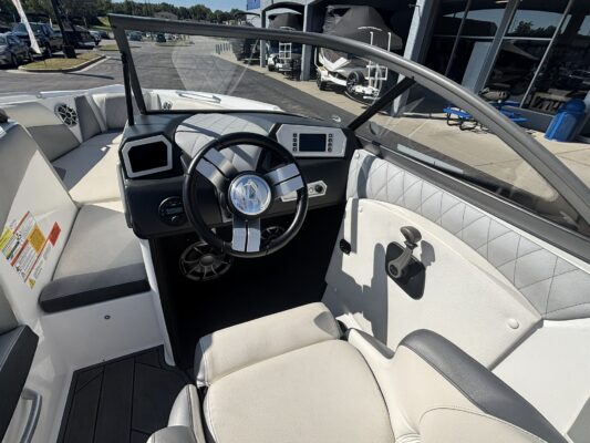 2017 Tige R21