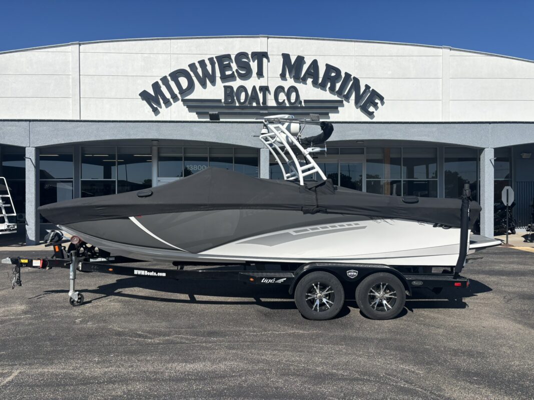 2017 Tige R21