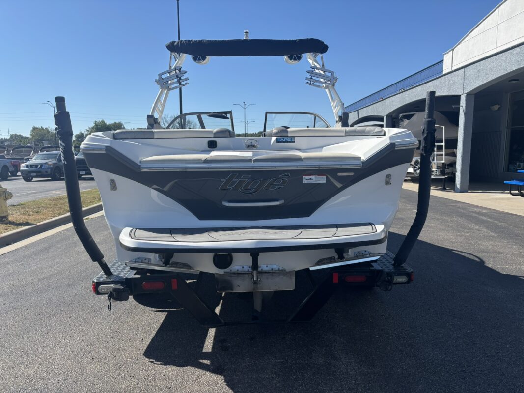 2017 Tige R21