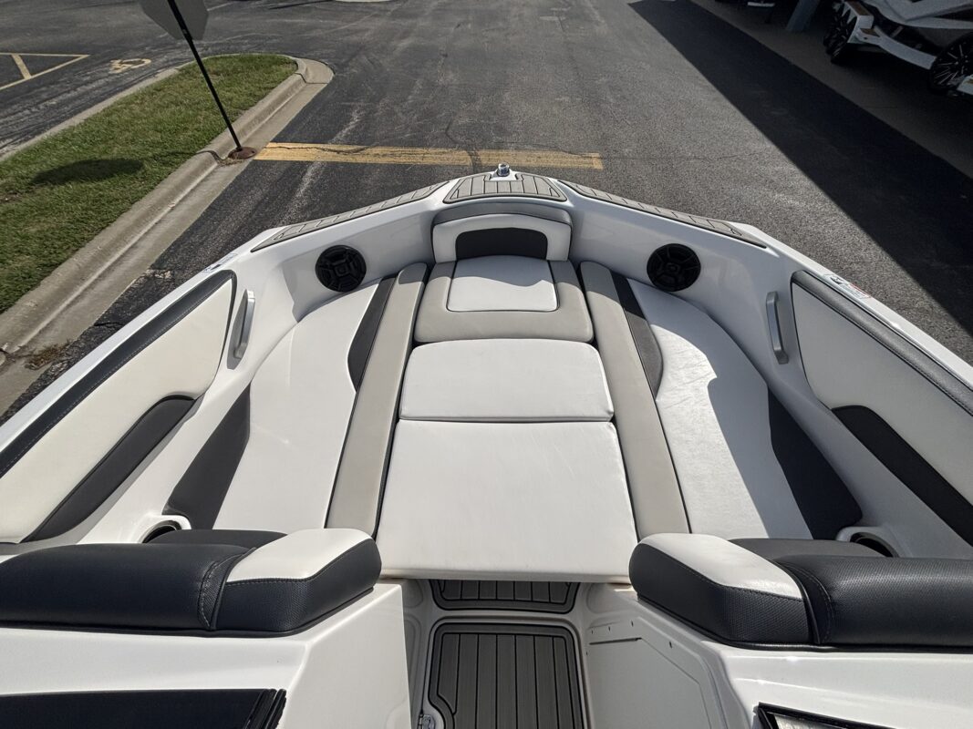 2022 Yamaha AR 195