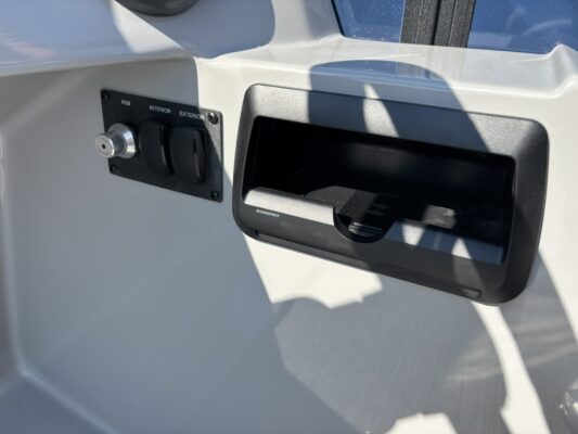 2027 Bentley 223 Legacy Navigator