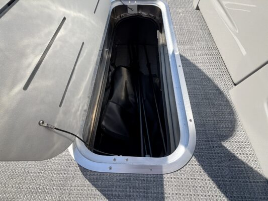 2027 Bentley 223 Legacy Navigator