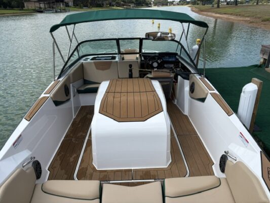 2022 Nautique Ski 200