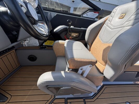 2023 Nautique G23