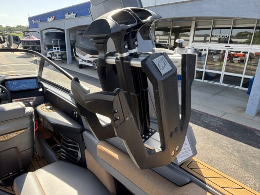 2023 Nautique G23