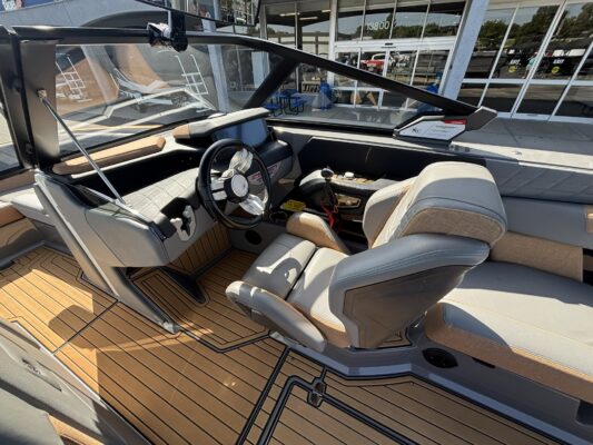 2023 Nautique G23