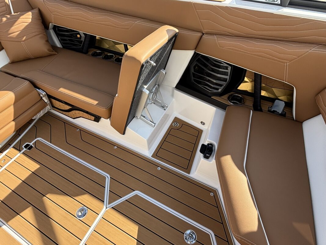 2027 Nautique Super Air Nautique G23