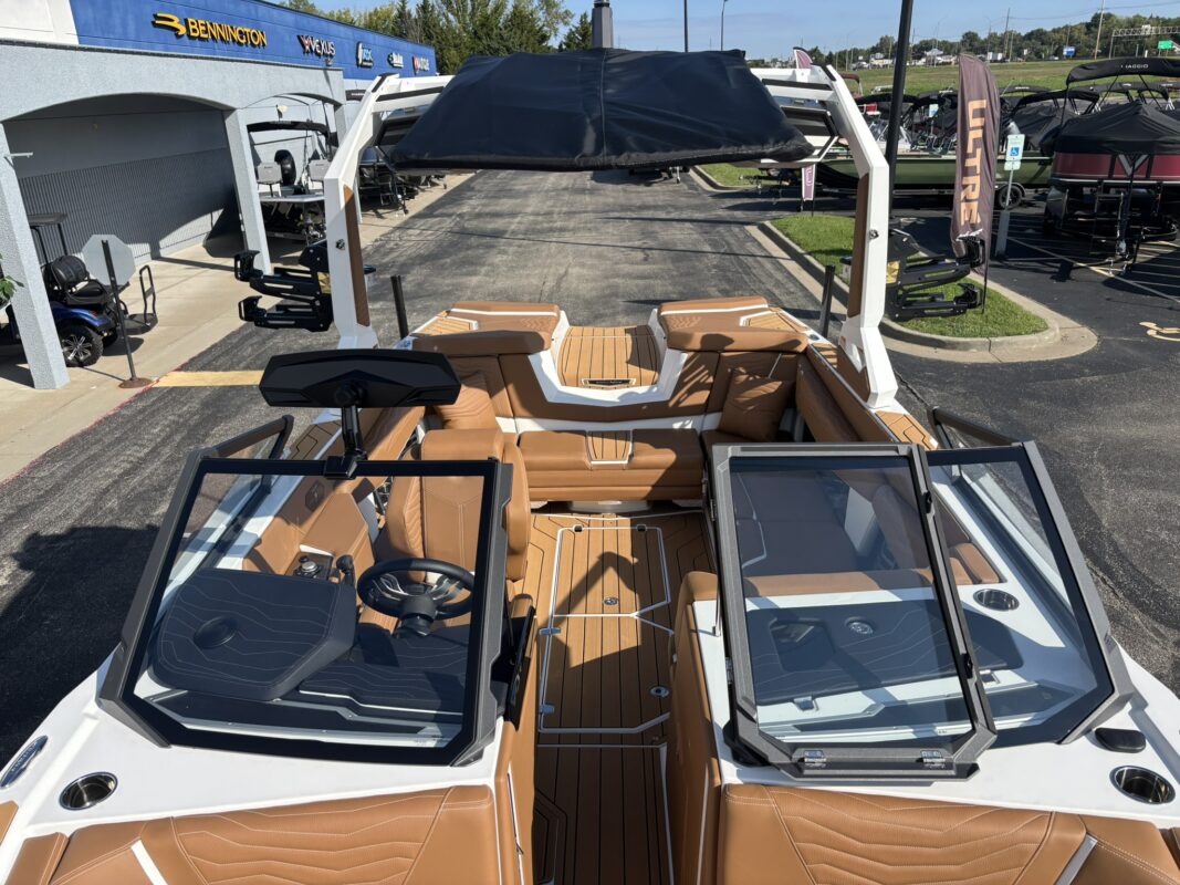 2027 Nautique Super Air Nautique G23