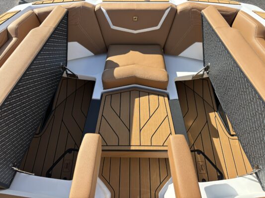 2027 Nautique Super Air Nautique G23