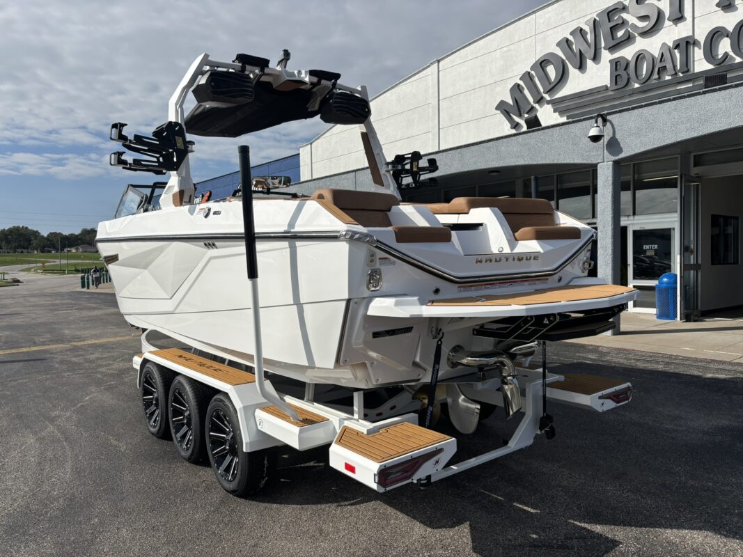 2027 Nautique Super Air Nautique G23