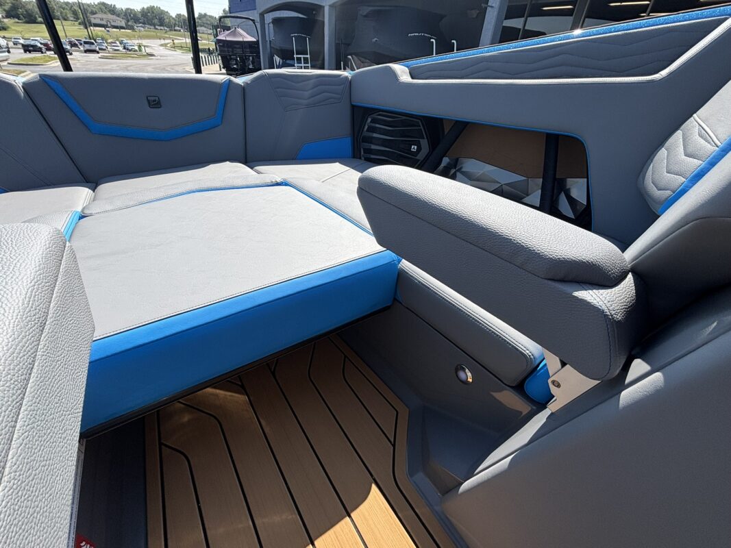 2027 Nautique Super Air Nautique G23