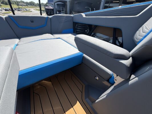 2027 Nautique Super Air Nautique G23