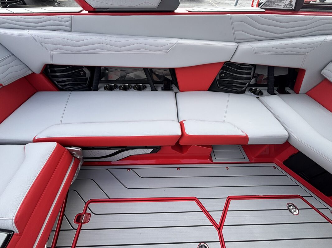 2027 Nautique Super Air Nautique G23