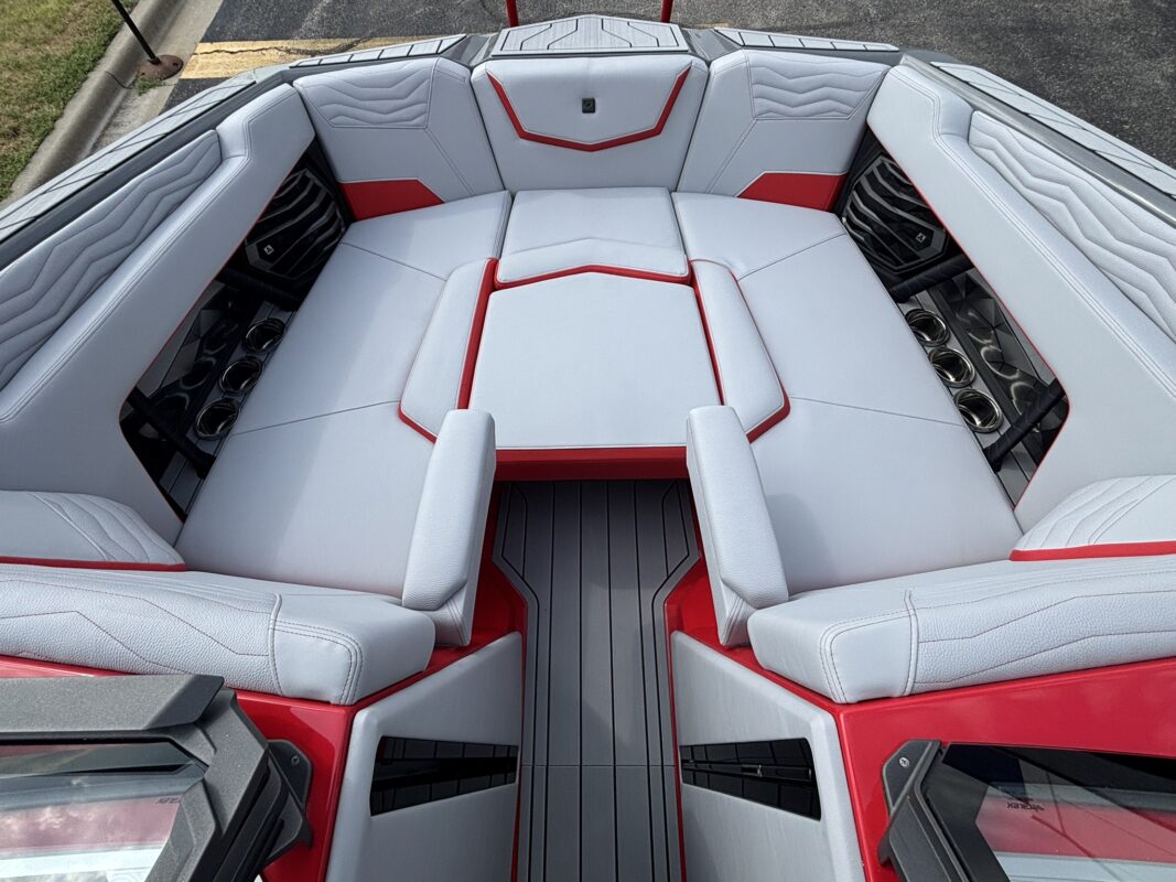 2027 Nautique Super Air Nautique G23