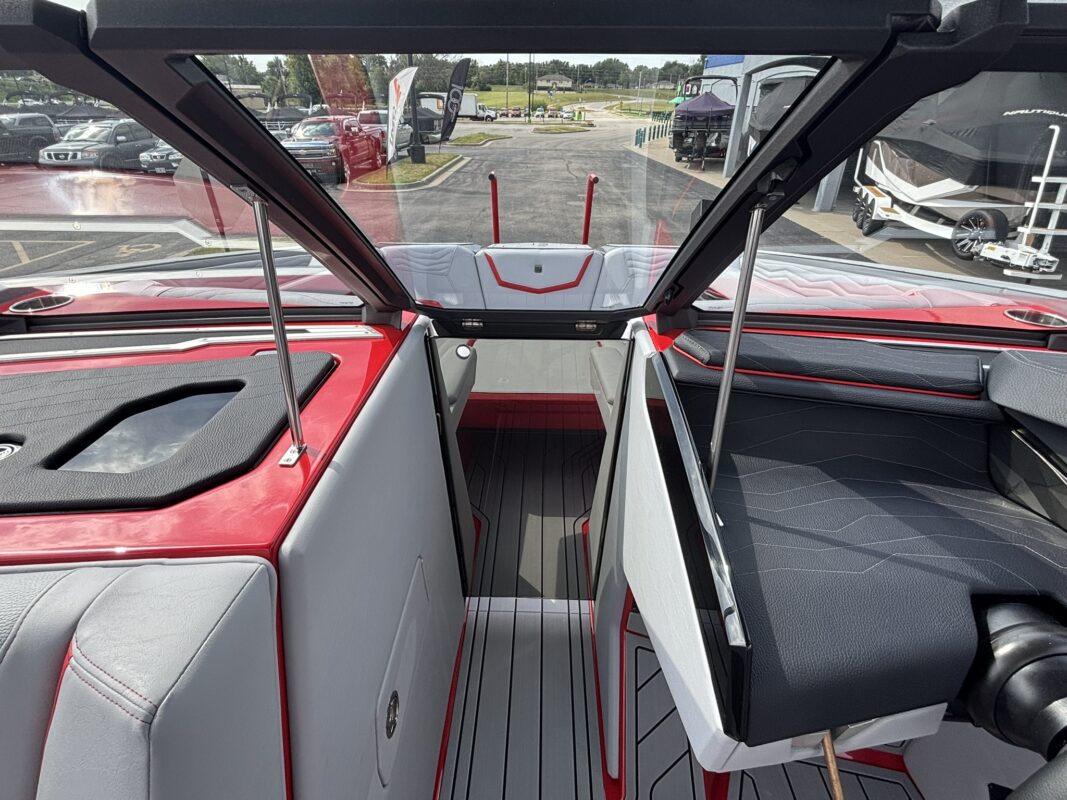 2027 Nautique Super Air Nautique G23