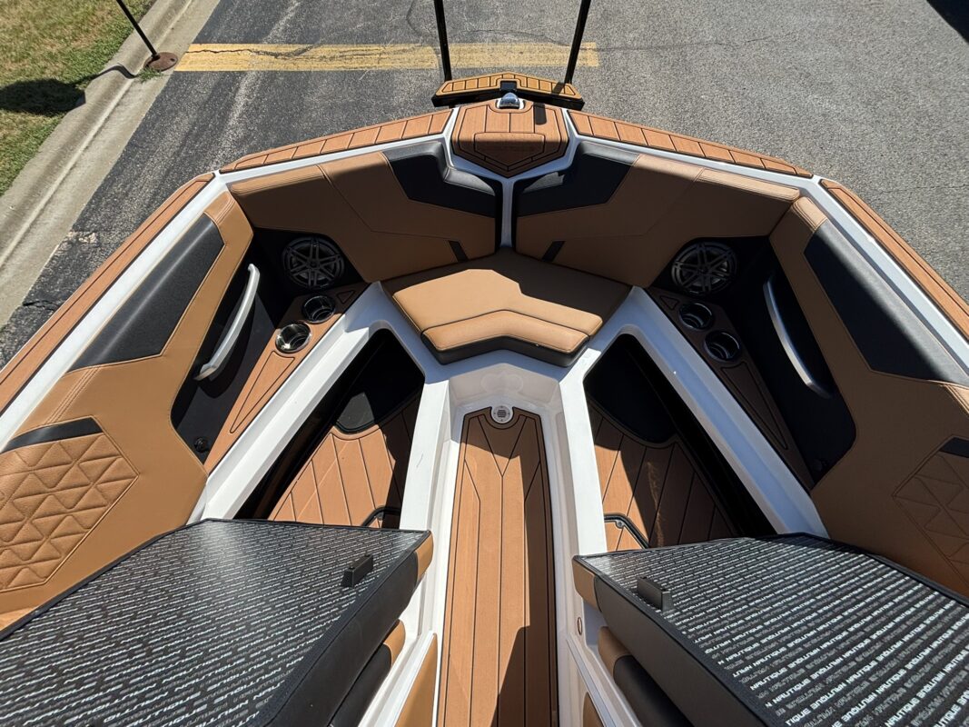2027 Nautique GS 22 Super Air Nautique