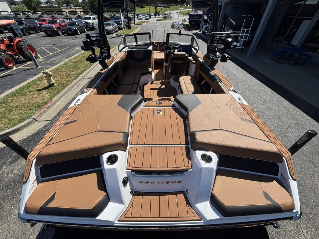 2027 Nautique GS 22 Super Air Nautique
