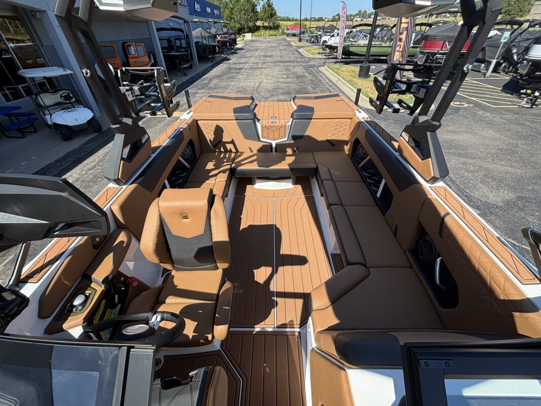 2027 Nautique GS 22 Super Air Nautique