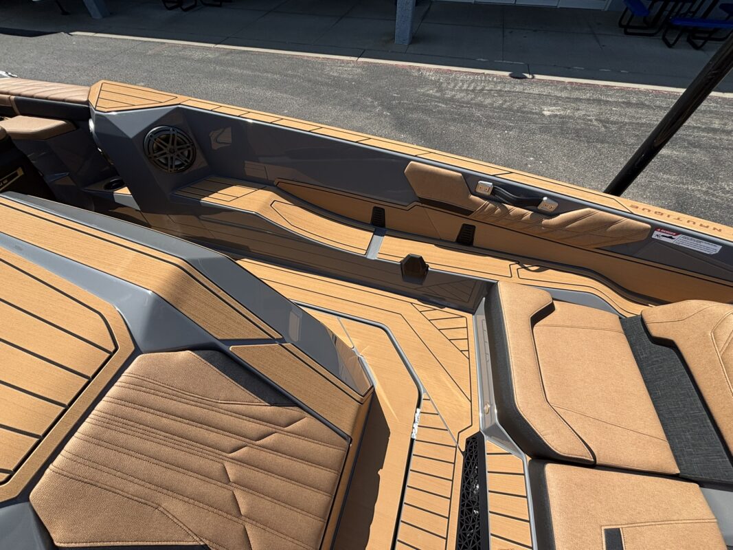 2027 Nautique Ski Nautique