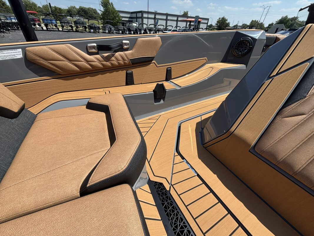 2027 Nautique Ski Nautique