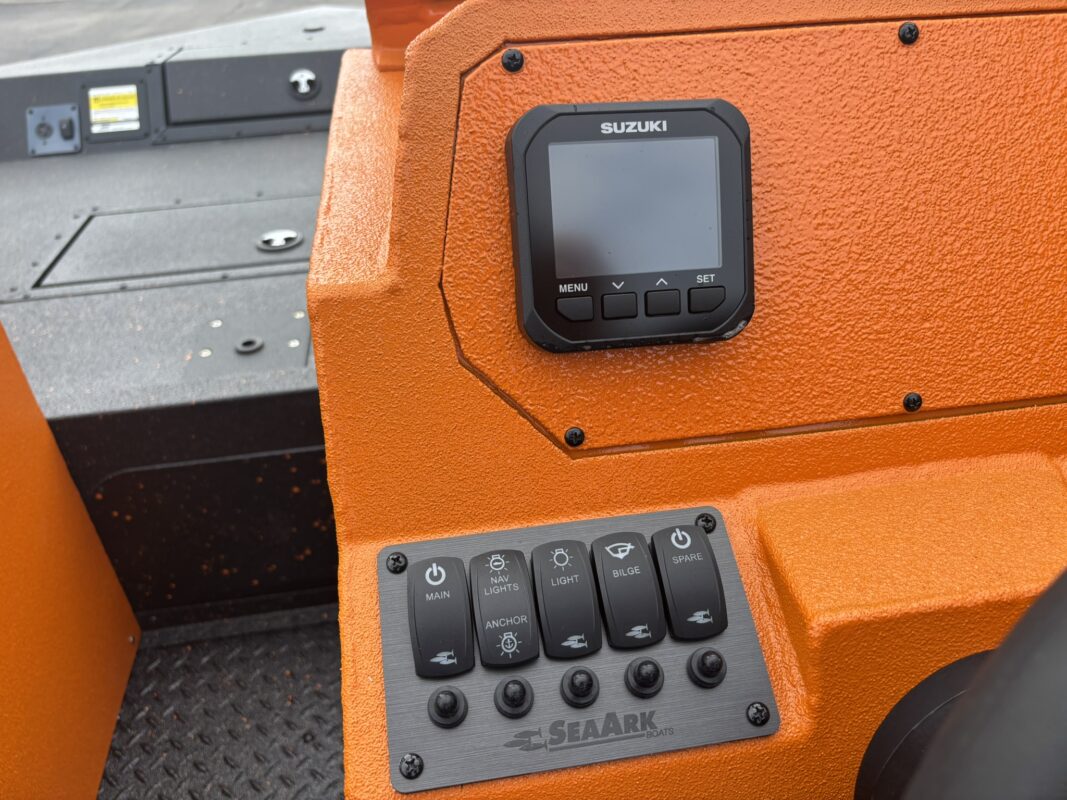 2027 SeaArk ProCat 200