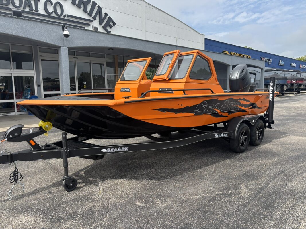 2027 SeaArk ProCat 200