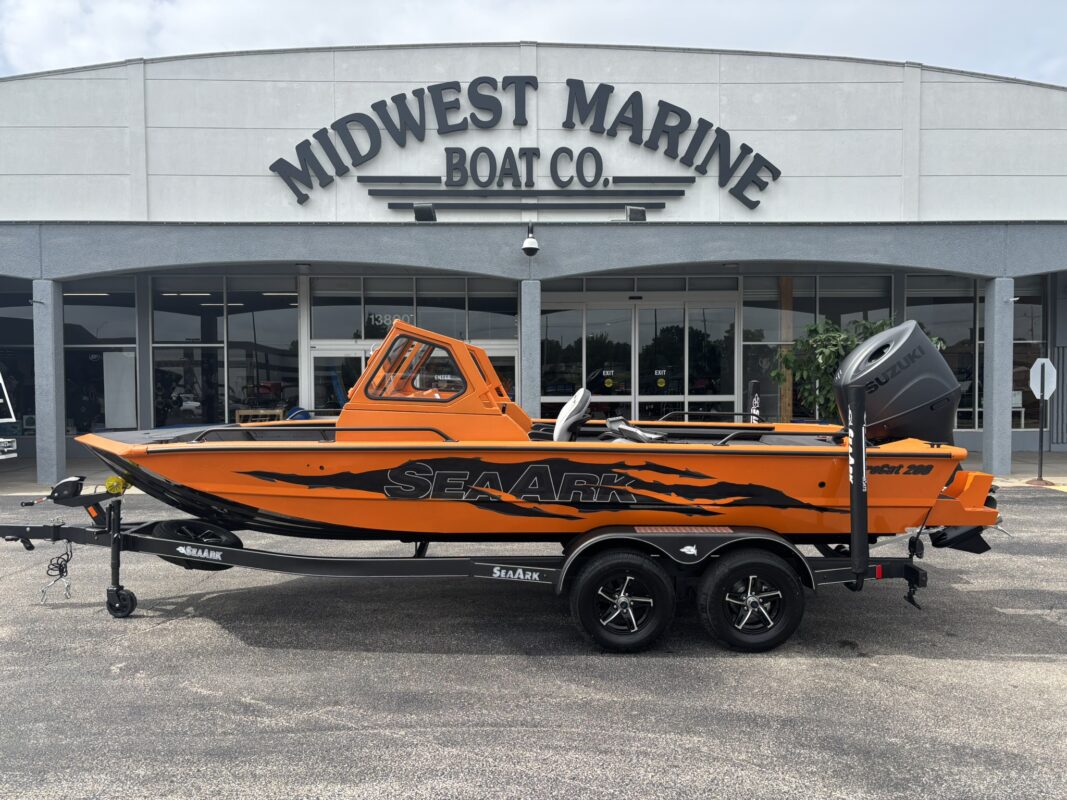 2027 SeaArk ProCat 200