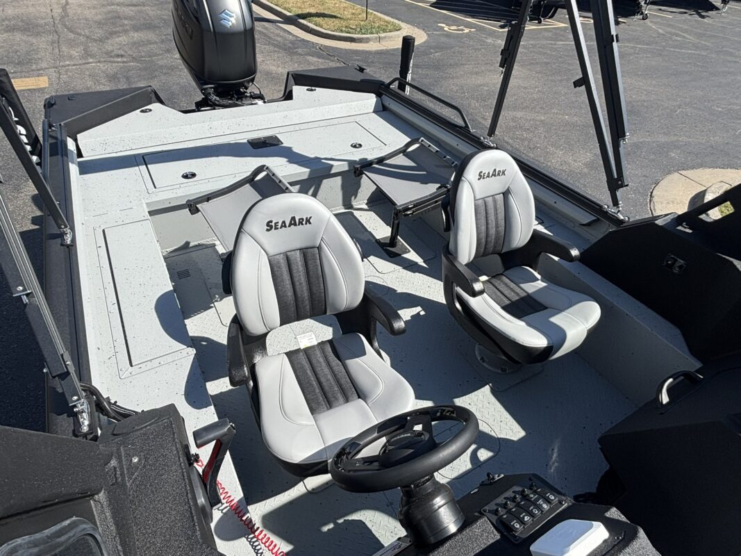 2027 SeaArk ProCat 200