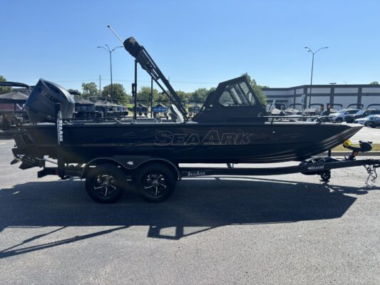 2027 SeaArk ProCat 200