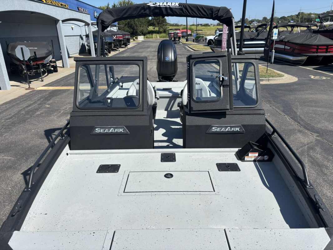 2027 SeaArk ProCat 200