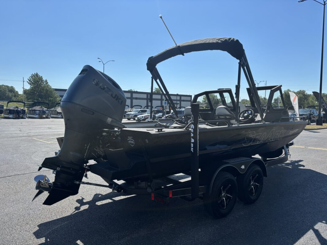 2027 SeaArk ProCat 200