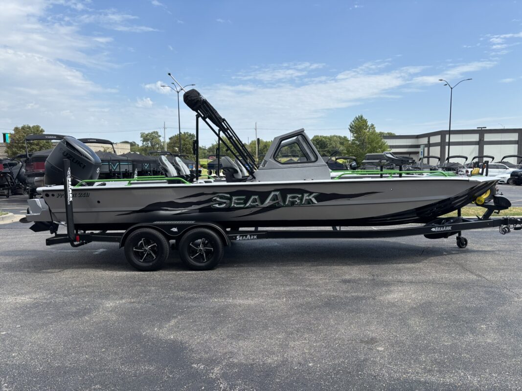 2027 SeaArk ProCat 240